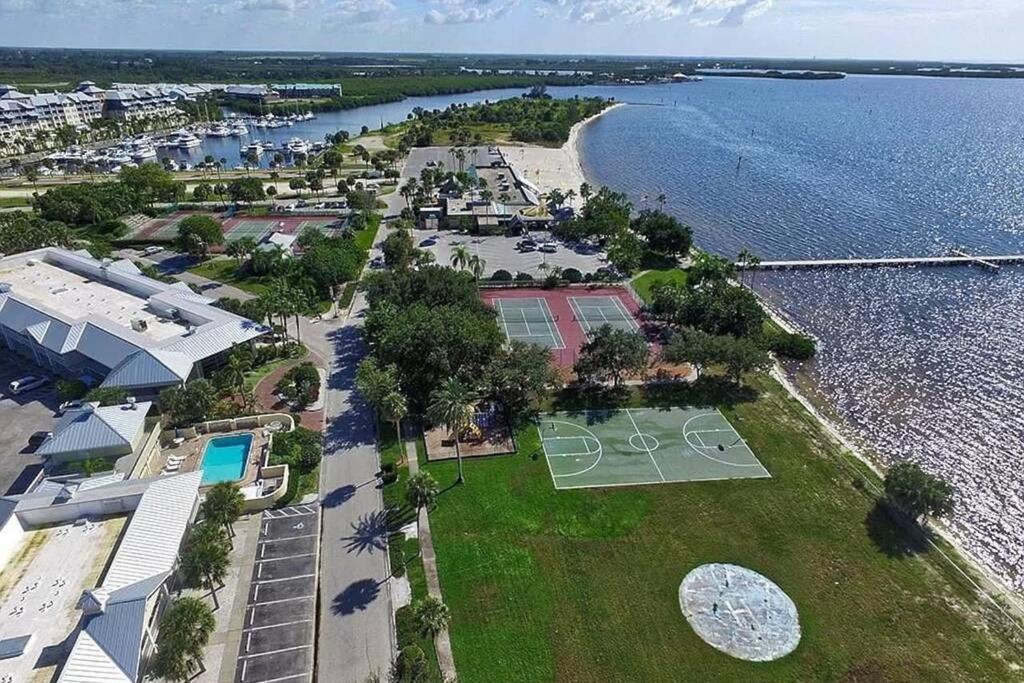 Manatee, Studio202, Beach Steps Away! Pool+Wifi Ruskin Exterior foto